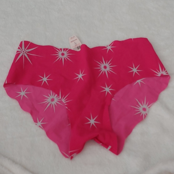 Victoria's Secret Reversible Bra & Hiphugger NWT - Picture 11 of 16